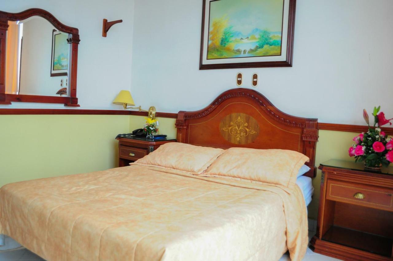 Hotel Quinta Avenida Cúcuta Buitenkant foto
