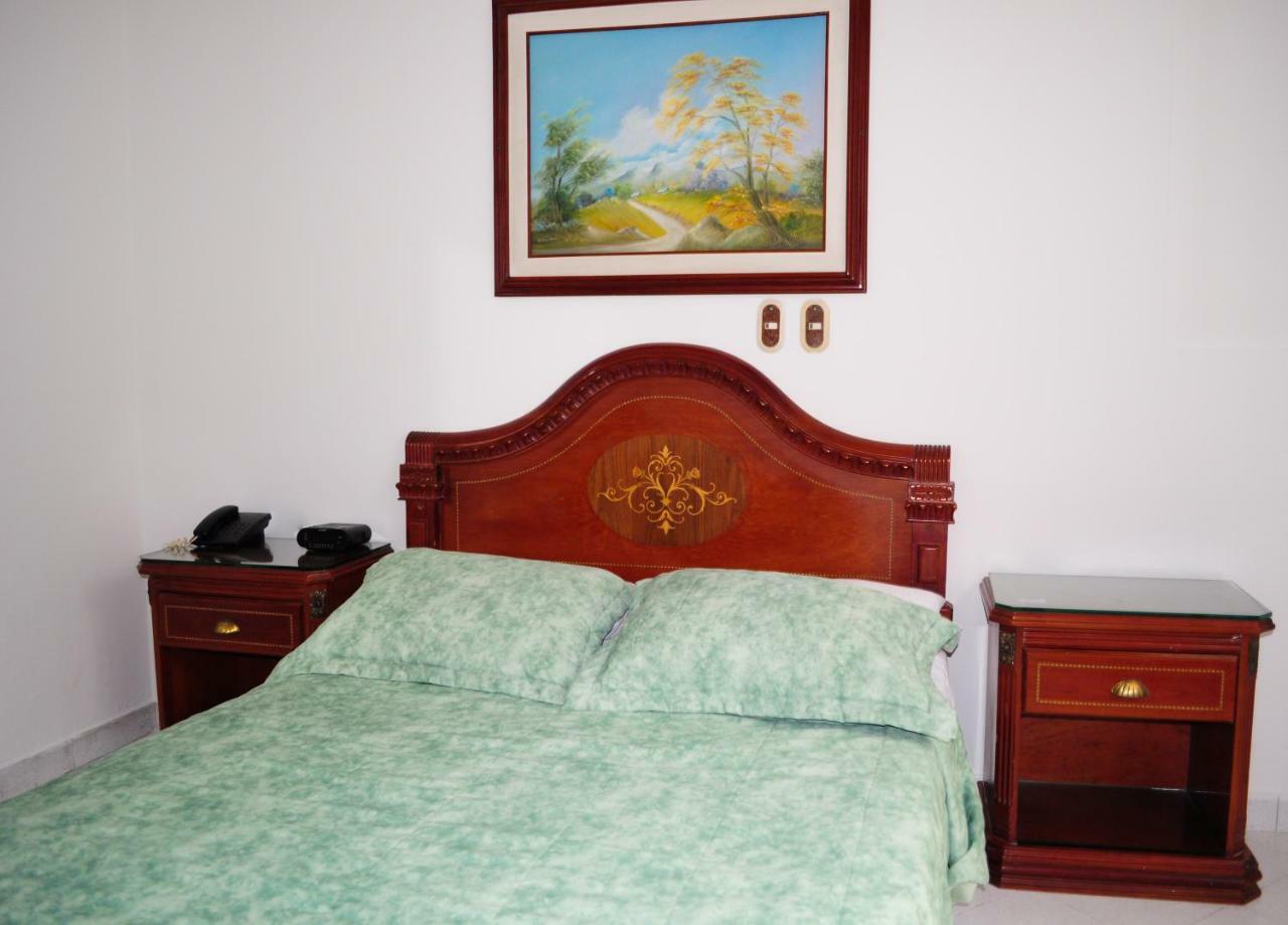 Hotel Quinta Avenida Cúcuta Buitenkant foto